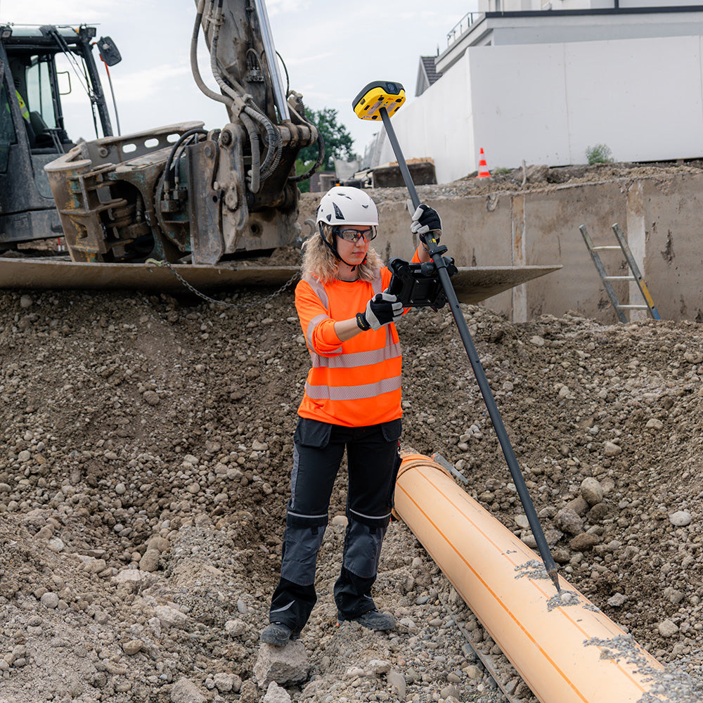 Leica iCON iCG11 GNSS Smart Antenna