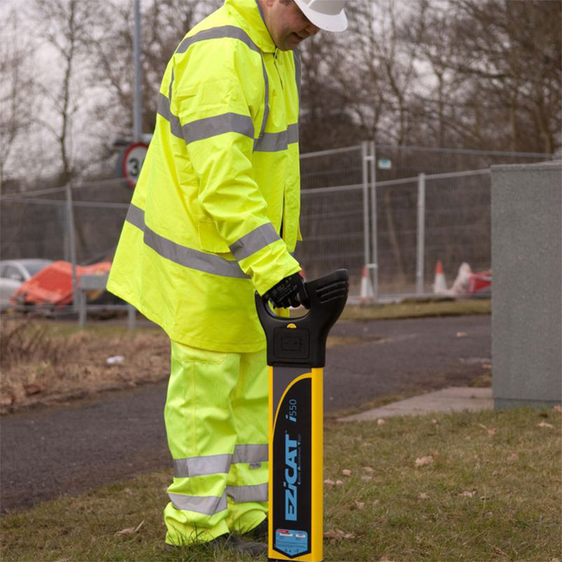 EZiCAT™ i550 Cable Locators being used on site