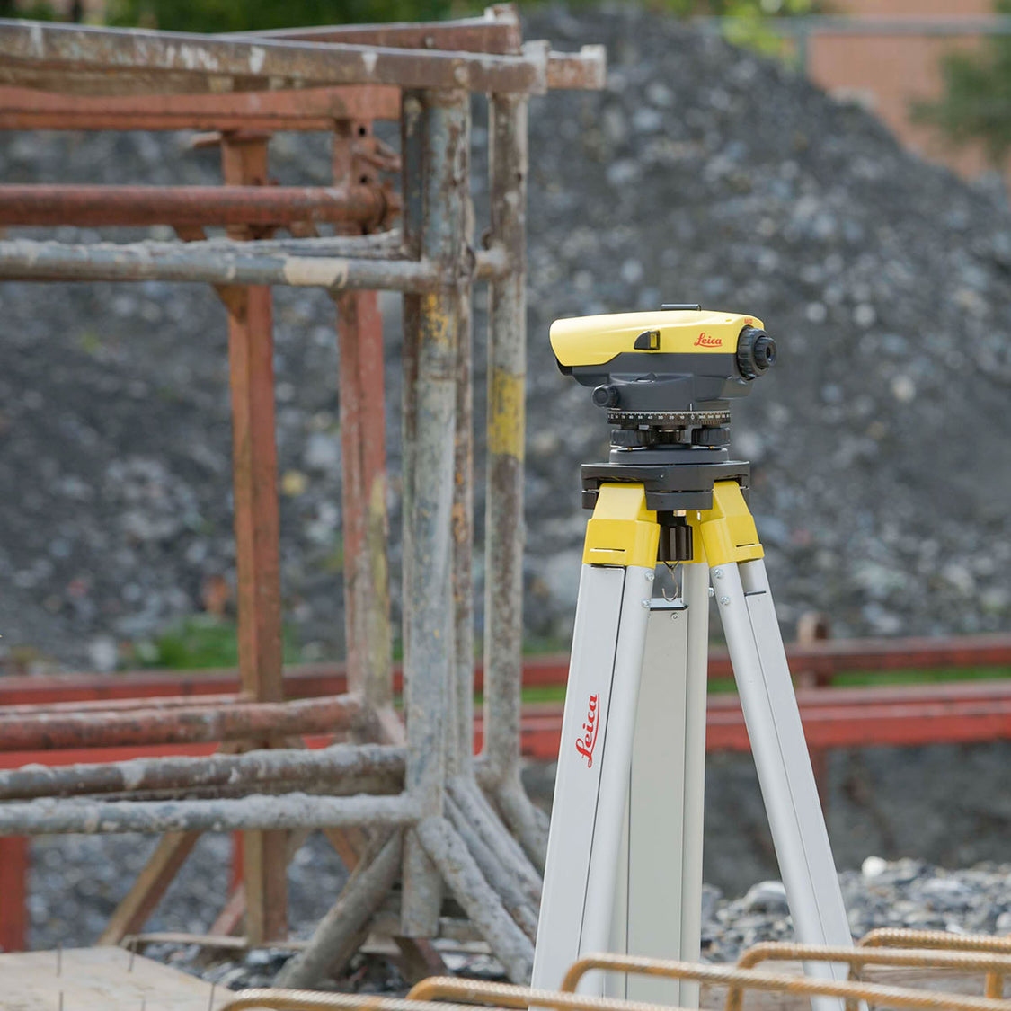 Dumpy Levels – One Point Survey Equipment Ltd